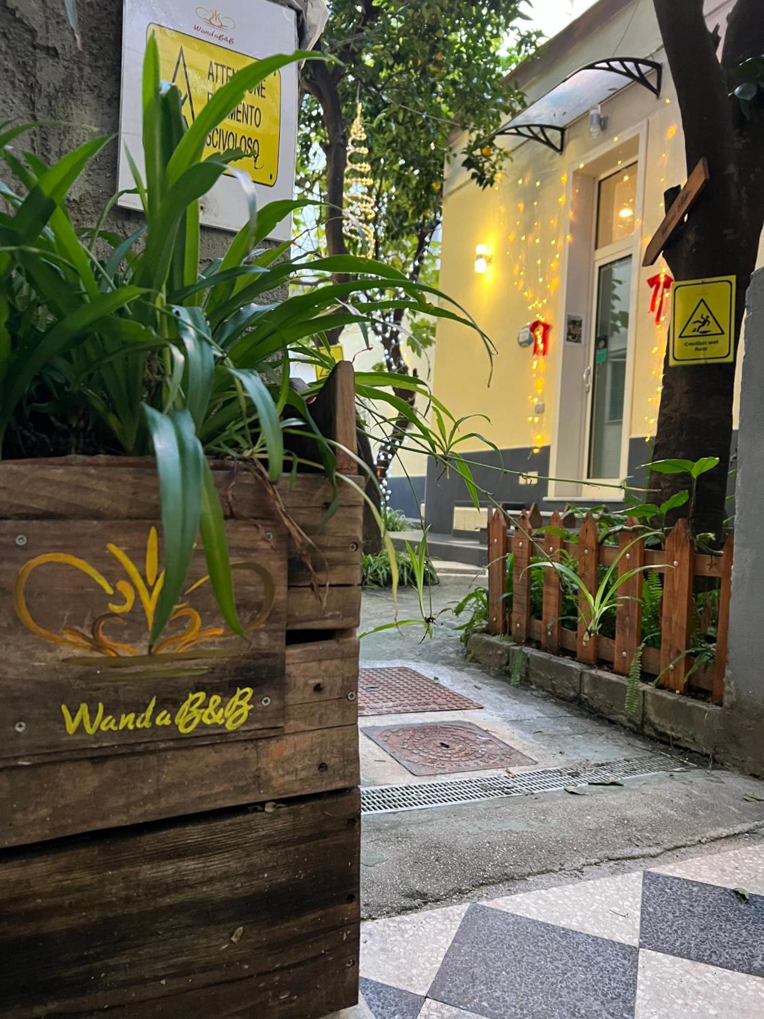 Wanda Bed&Breakfast Наполи Екстериор снимка
